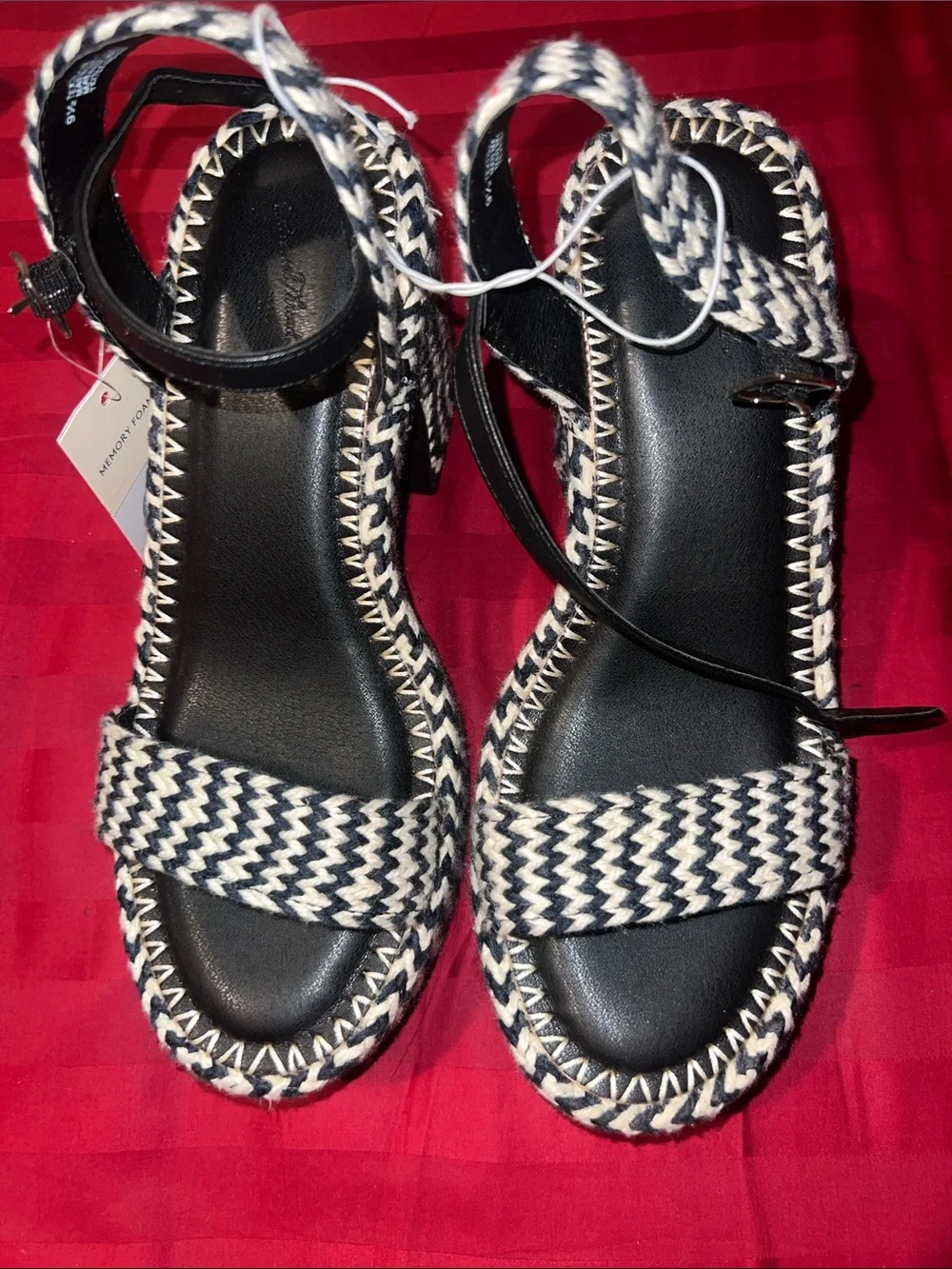 Universal Thread Madeline Woven Platform Sandal Heels. Size 9 1/2.  New with tag